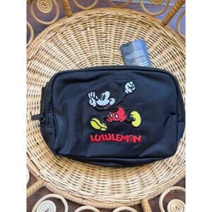 NWT Disney x Lululemon Everywhere 1L Belt Bag